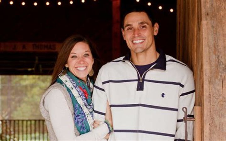 
Meet David Pollack's Chocolatey Wife, Lindsey Hopkins [2023 Updated]: How Many Children do The Couple Share?