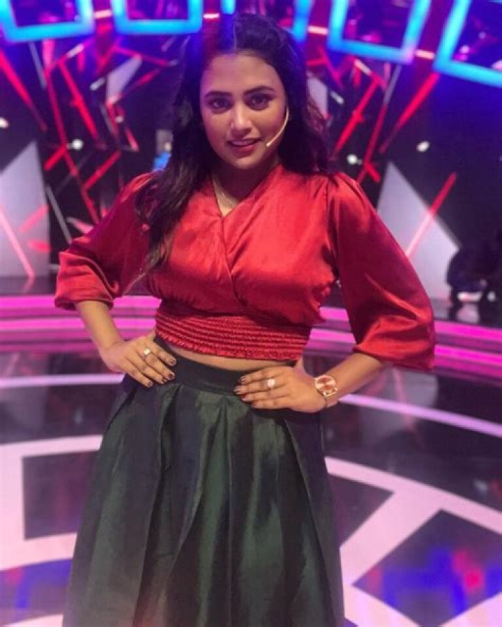 Farina Azad Height, Weight, Age, Body Statistics