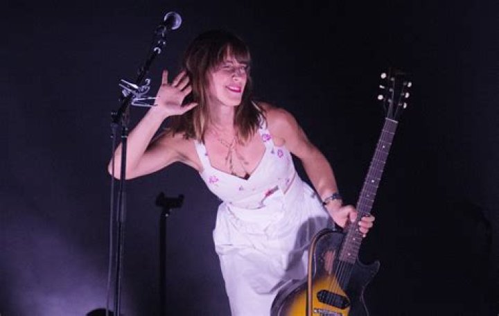 Hire Feist for a Corporate Event or Performance Booking.