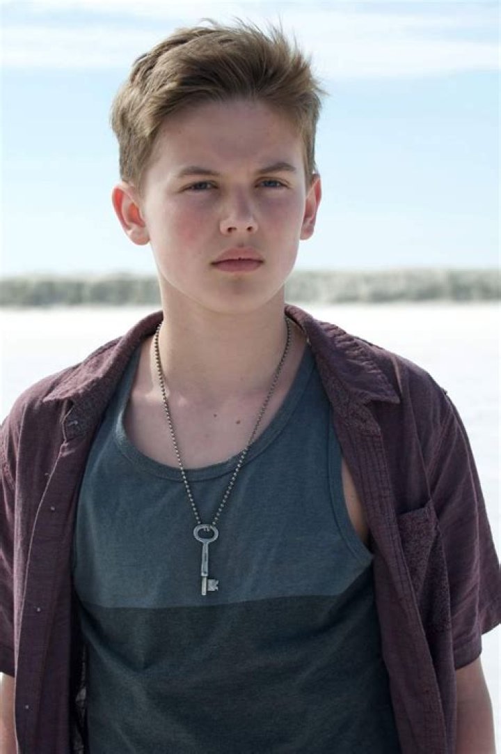Garrett Wareing Height, Weight, Age, Girlfriend, Family, Facts, Biography