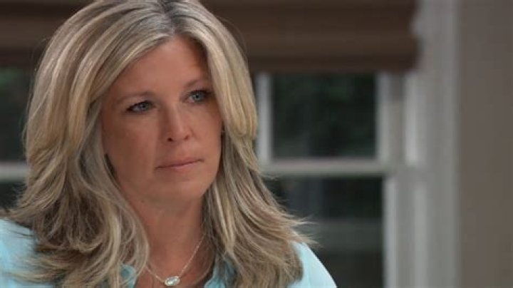 Carly Inserts Herself Into Ava's Business, Asks If Avery's In Danger