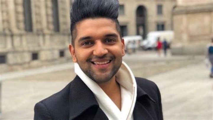 Guru Randhawa Height, Weight, Age, Girlfriend, Family, Facts, Biography