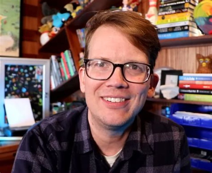 Hank Green Height, Weight, Age, Net Worth, Family