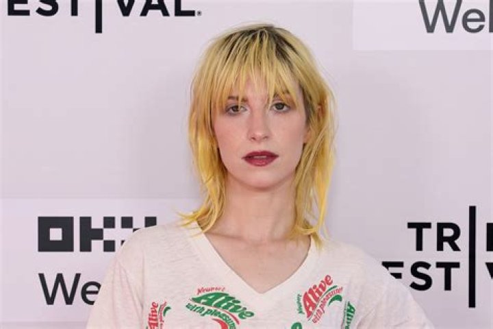 Hayley Williams Net Worth | Celebrity Net Worth
