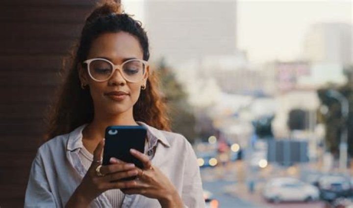 "Hi" Text From a Stranger May Be a Costly Scam — Best Life