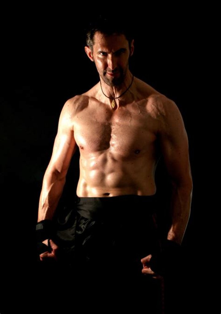 Ian Whyte Height, Weight, Age, Spouse, Family, Facts, Biography