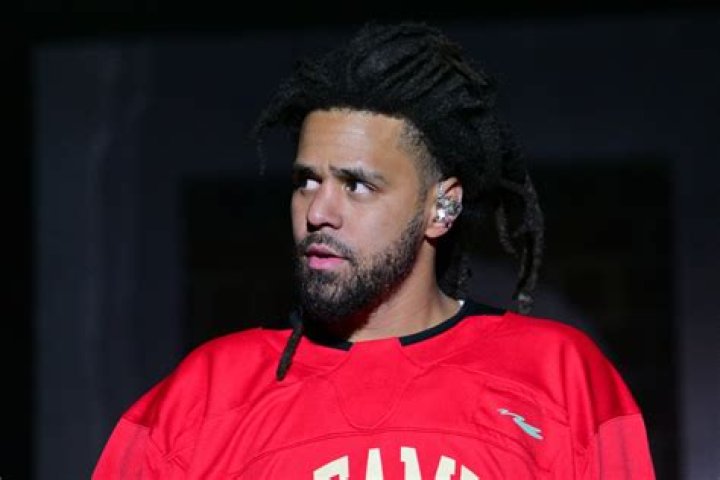 J. Cole Height, Weight, Age, Spouse, Family, Facts, Biography