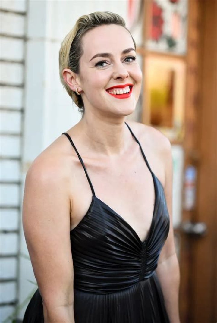 Former Child Star Jena Malone Sued Mom at Age 14 for Stealing Her Earnings