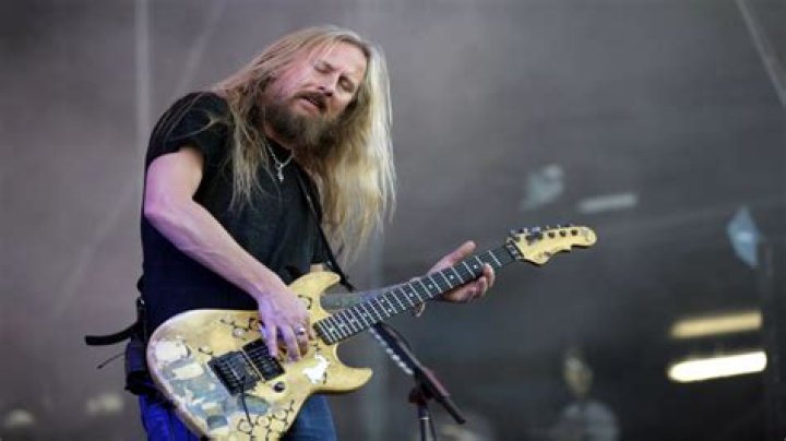 Jerry Cantrell Net Worth | Celebrity Net Worth