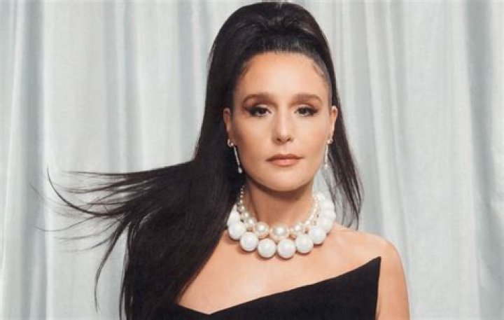 Jessie Ware Height, Weight, Age, Spouse, Family, Facts, Biography