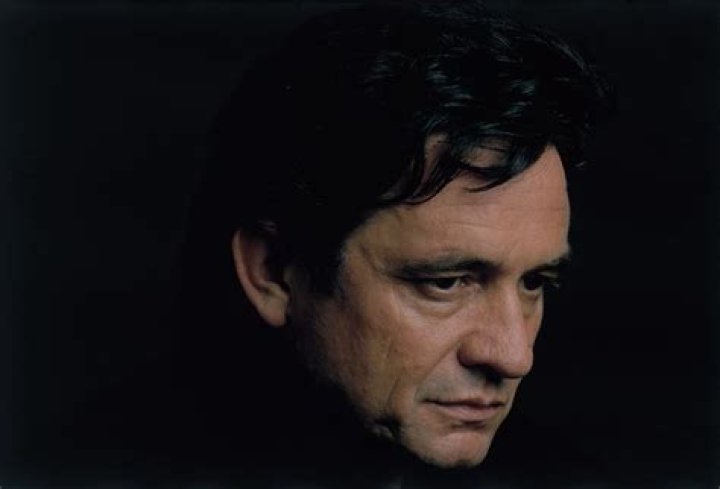 Johnny Cash’s Scar On Face: Chin Near Jaw Surgery!