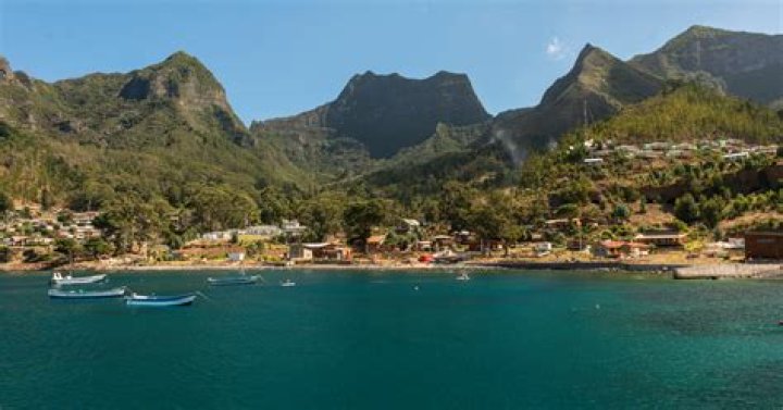 Juan Fernández Height, Weight, Age, Spouse, Facts, Biography