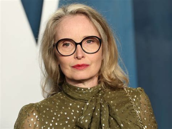 Julie Delpy Height, Weight, Family, Facts, Spouse, Education, Biography