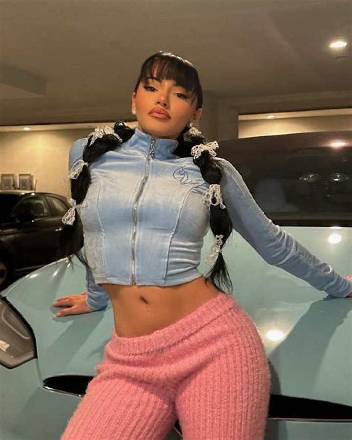 Karla Jara Height, Weight, Age, Boyfriend, Family