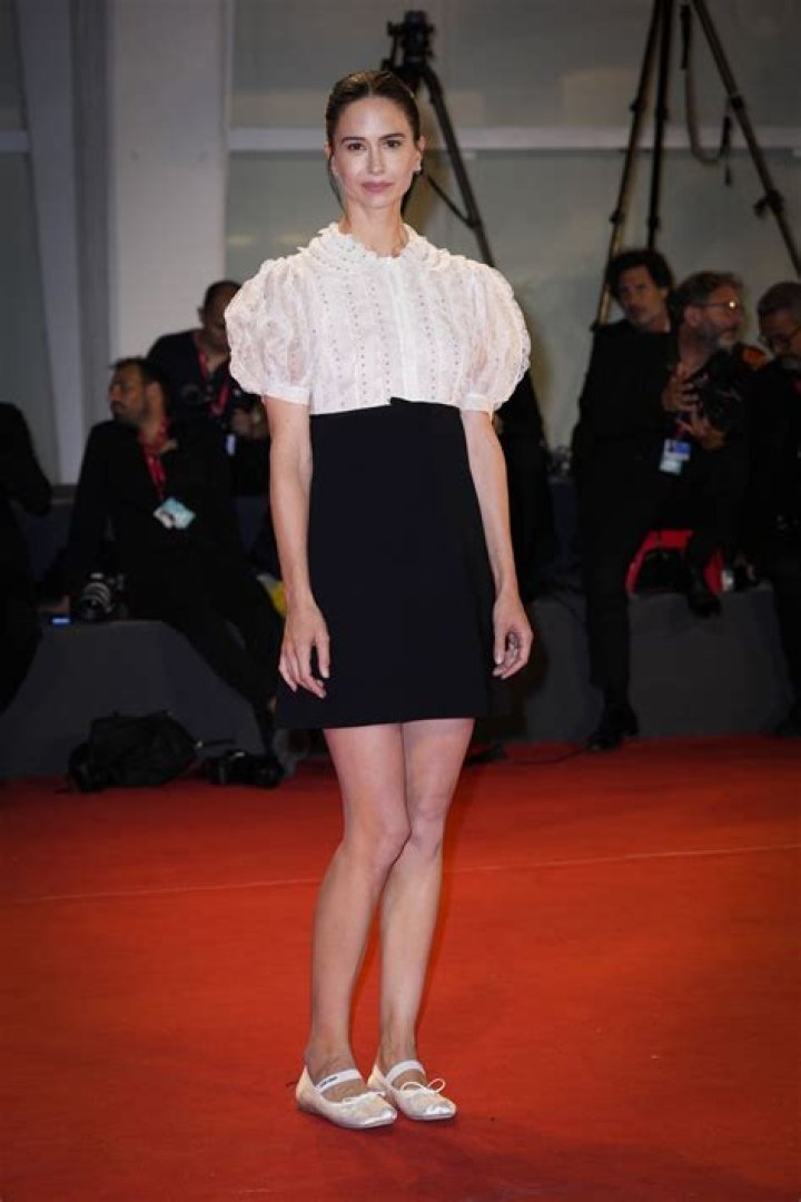 Katherine Waterston Height, Weight, Age, Boyfriend, Family, Biography