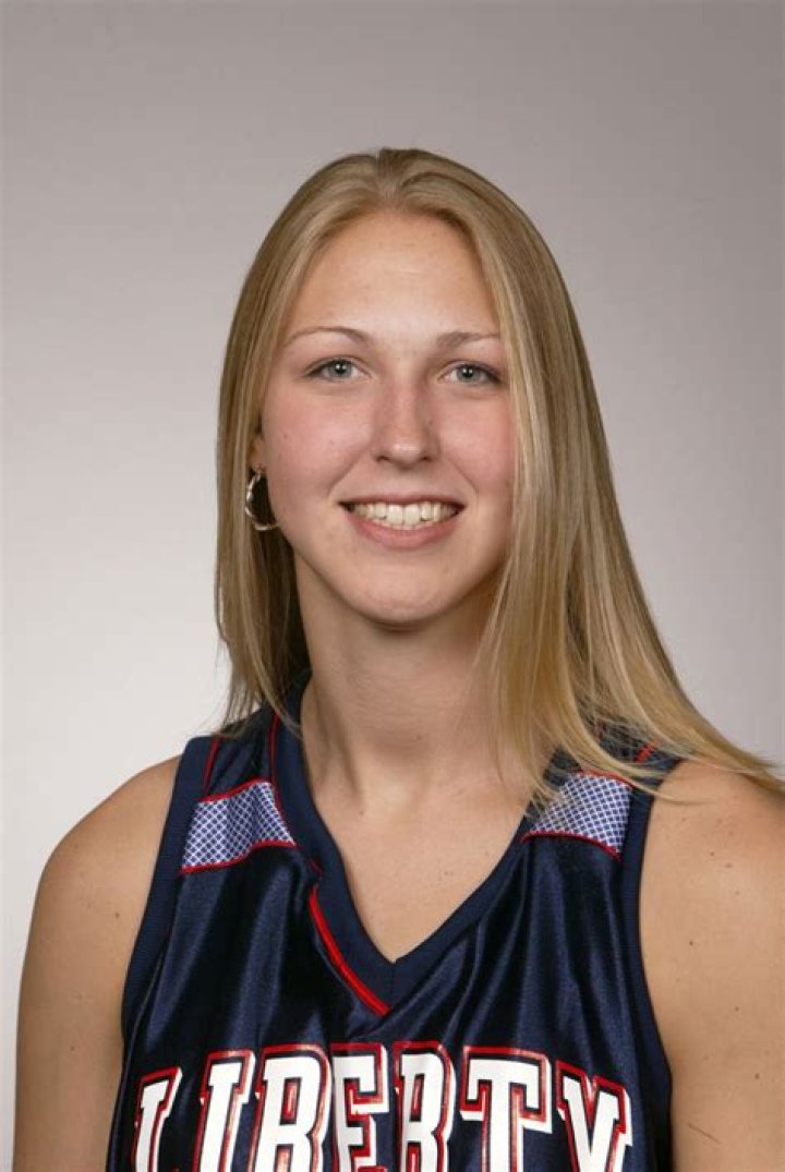 Katie Feenstra-Mattera- the Assistant Coach of the Liberty University; How much does she Earn annually?
