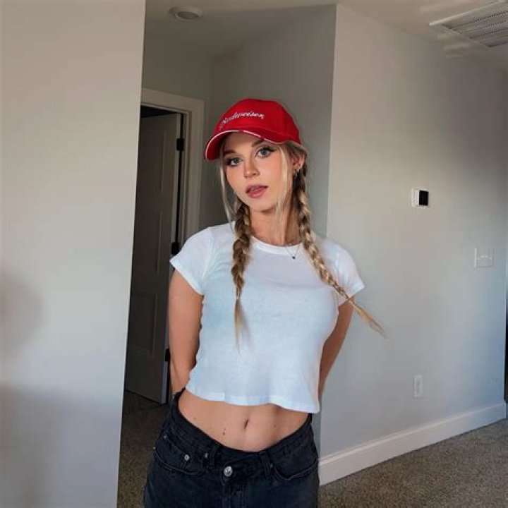 Kay Cook Height, Weight, Age, Body Statistics