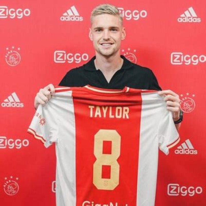 Keeneth Taylor's Bio, Age, Net Worth, Salary, Contract, Earnings, Girlfriend and Stats