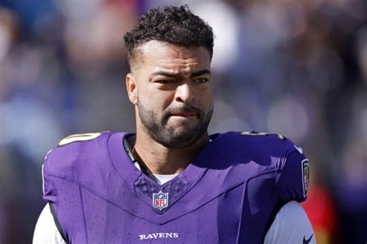 Kyle Van Noy, Bio, Biography, NFL, linebacker, affair, married, spouse, wife, salary, net worth