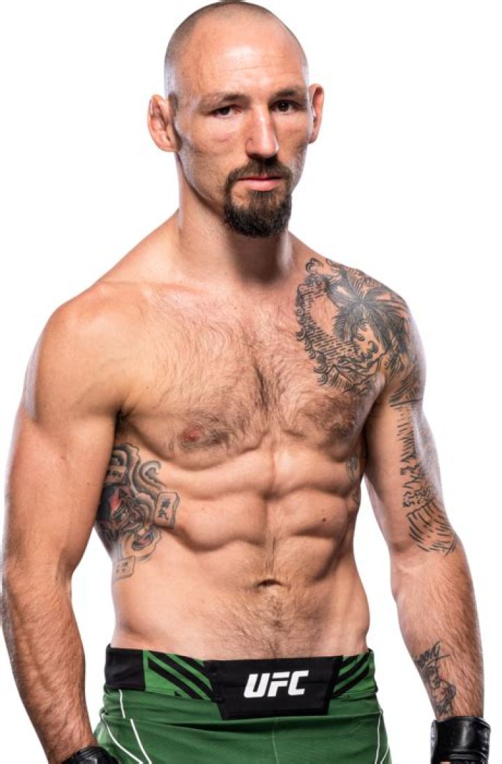 Lando Vannata Bio - salary, net worth, affair, married, girlfriend, relationship, earnings, biography, age, height