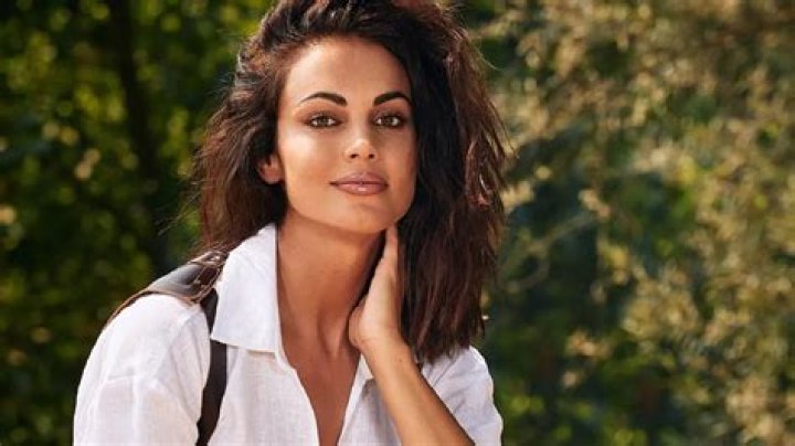 Spanish TV presenter Lara Alvarez Biography, Salary, net worth, career, relationship, Married, Boyfriend, Children, facts