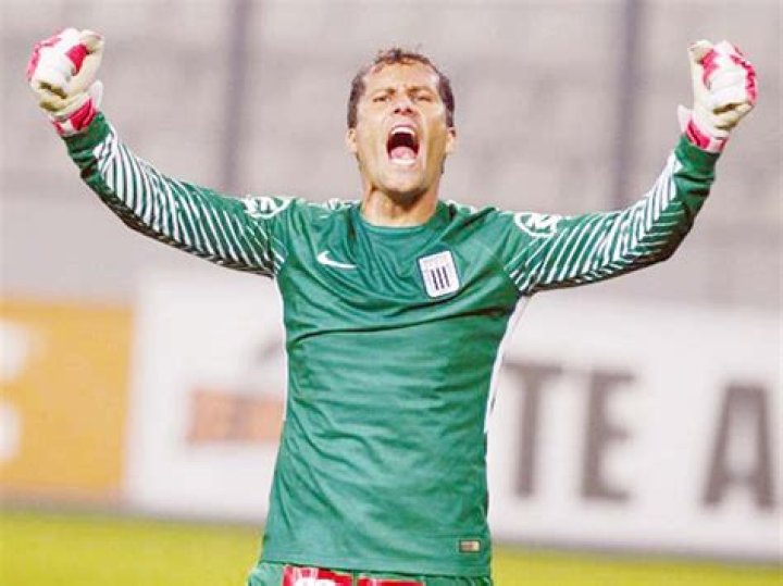 Leao Butron Bio-salary, net worth, market value, affair, wife, children, contract, retirement