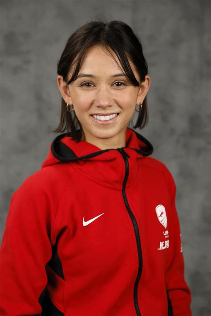 U.S. fencer Lee Kiefer Biography (Age, Family, Affair, Boyfriend, Earnings, Net worth, Stats)