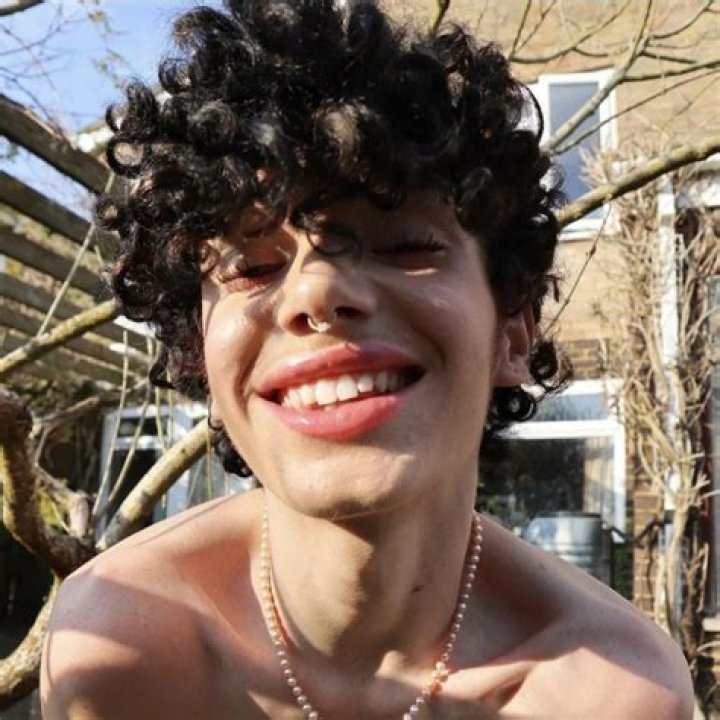 Lewis Blissett Height, Weight, Age, Girlfriend, Family, Facts, Biography