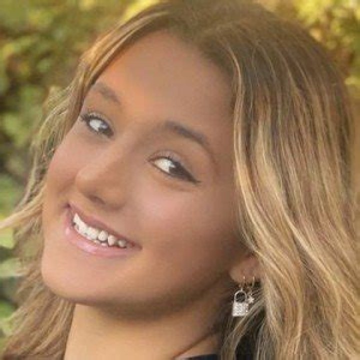 Lexi Cobbe Height, Weight, Age, Boyfriend, Biography