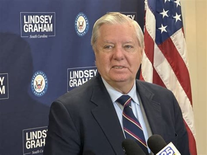 Lindsey Graham Height, Weight, Age, Girlfriend, Family, Facts, Biography