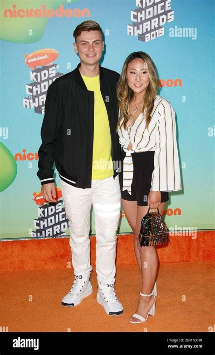 Lizzy Sharer Height, Weight, Age, Boyfriend, Family, Facts, Biography