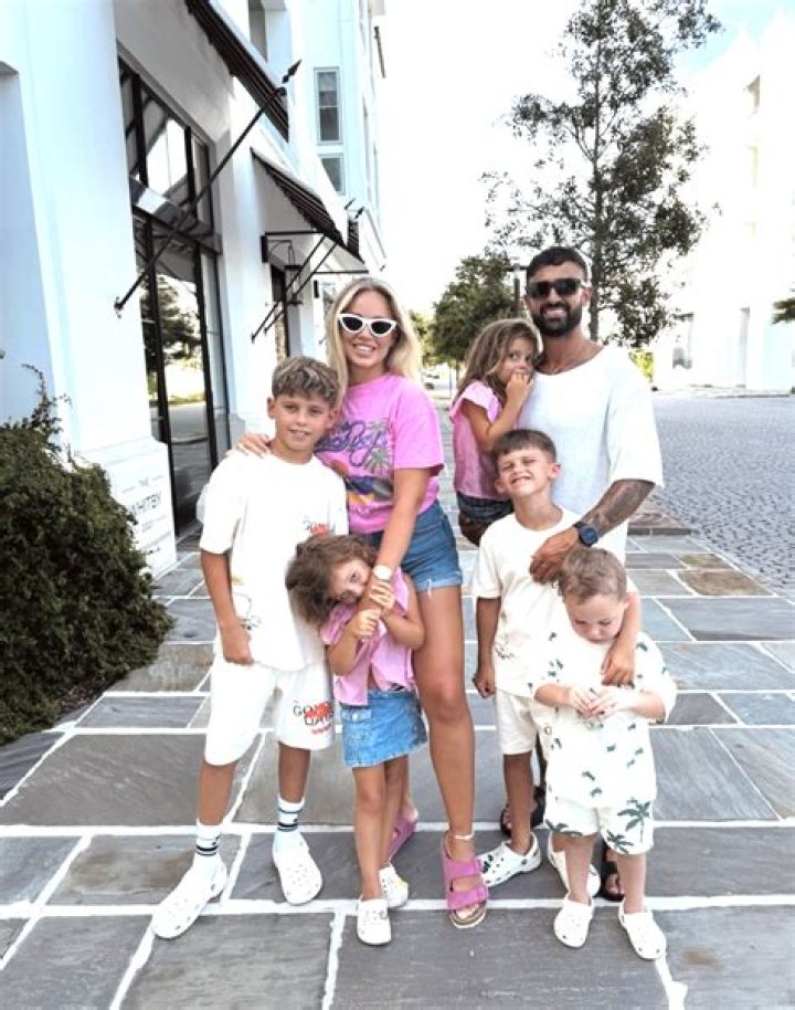 Lucy Jessica Carter Height, Weight, Age, Body Statistics