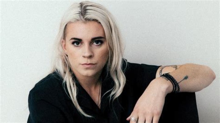 Lynn Gunn Height, Weight, Age, Body Statistics
