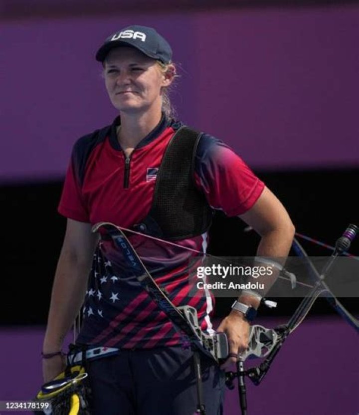 Mackenzie Brown Biography (Family, Relationship, Earnings, Net worth, Affair, Boyfriend, Age, Stats)