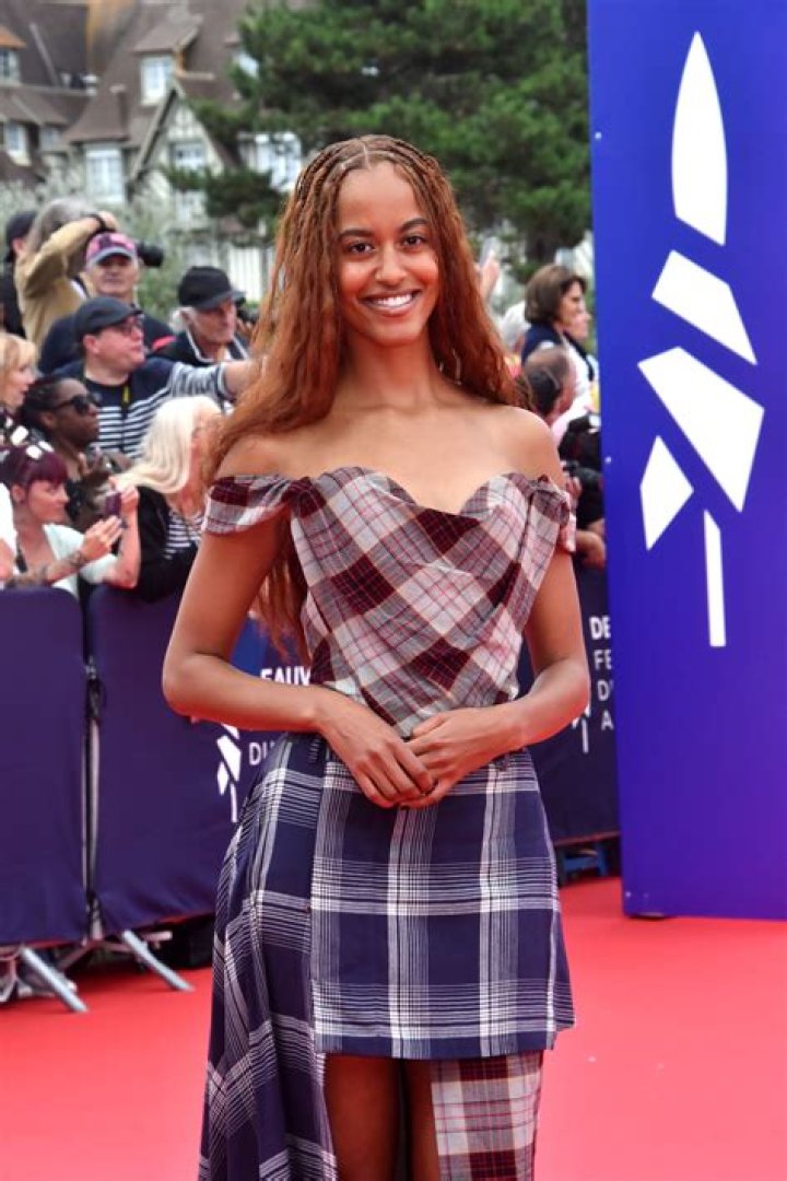 Malia Ann Obama Height, Weight, Age, Boyfriend, Family, Facts, Biography