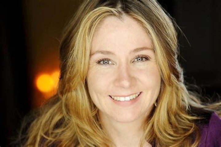 Megan Follows Height, Weight, Age, Boyfriend, Family, Facts, Biography