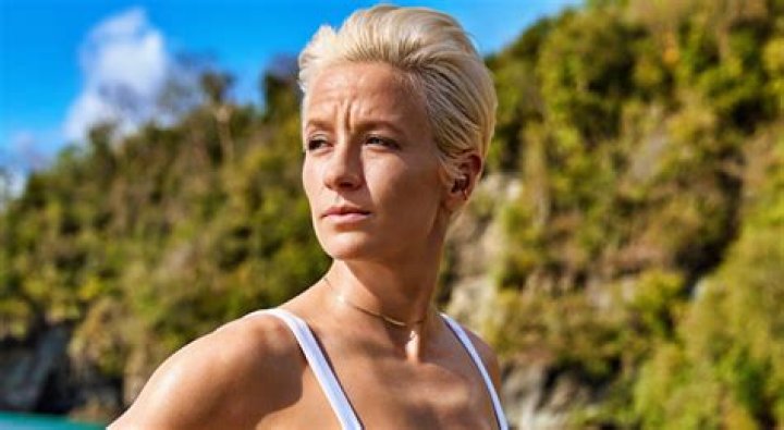 Megan Rapinoe Height, Weight, Age, Girlfriend, Family, Facts, Biography