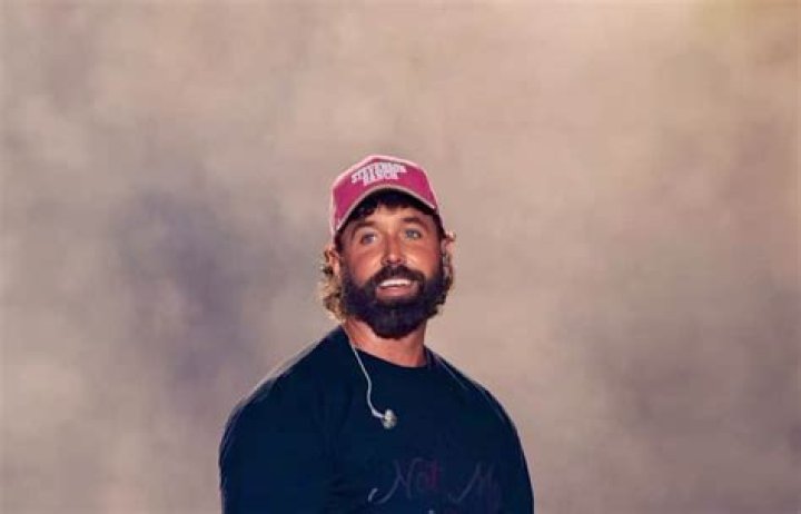 Mike Stud Height, Weight, Age, Girlfriend, Family, Facts, Biography