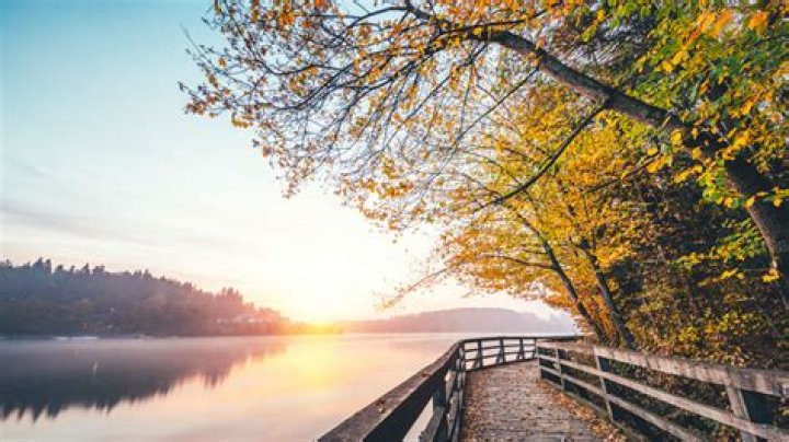 10 Most Charming Towns in the U.S. for a Fall Getaway