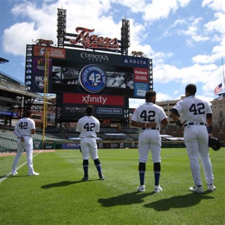 Multiple MLB Players Donate Salaries in Honor of Jackie Robinson Day – Celeb Secrets