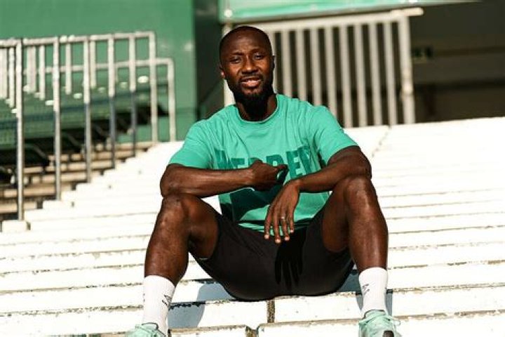 Naby Keita Salary and Net worth in 2020; Keita's Relationship Status, Girlfriend, Wife, Family, Personal Life