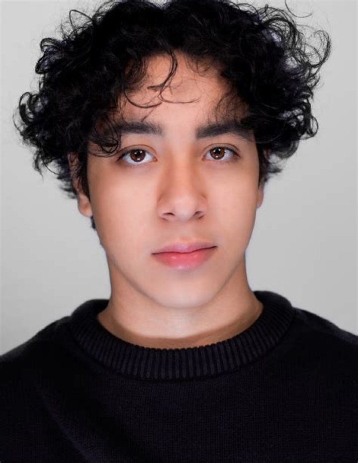 Nathan Arenas Height, Weight, Age, Girlfriend, Family, Facts, Biography