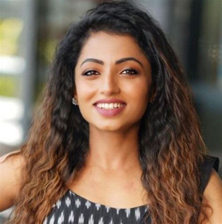 Navya Swamy Height, Weight, Age, Husband, Family