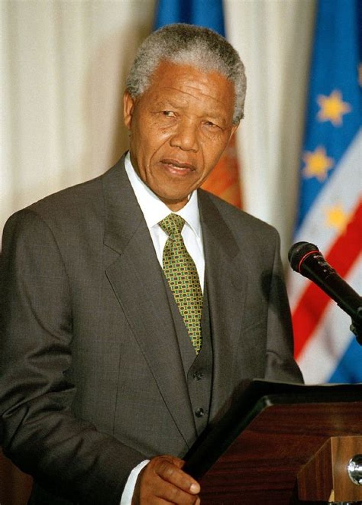 Nelson Mandela Height, Weight, Age, Children, Family, Facts, Biography