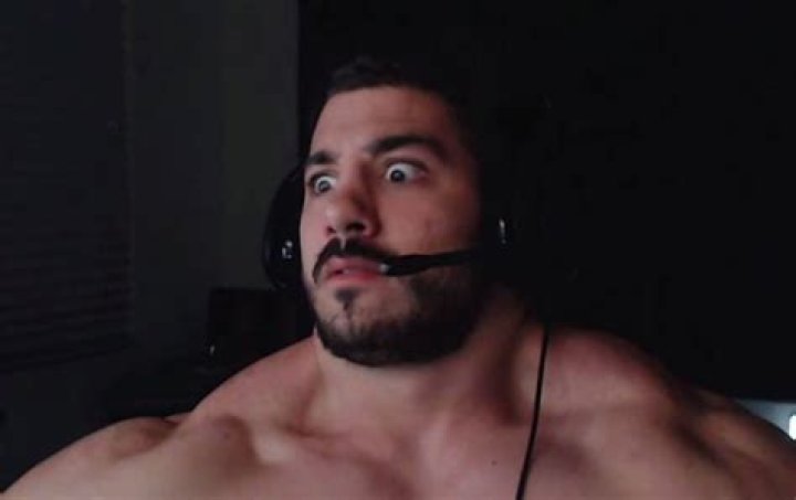 NICKMERCS Height, Weight, Age, Spouse, Family, Facts, Biography