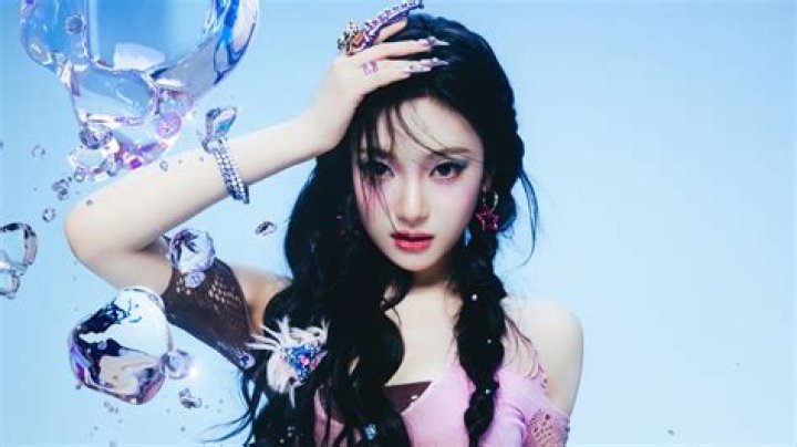 Ningning (Aespa) Height, Weight, Age, Boyfriend, Biography, Facts