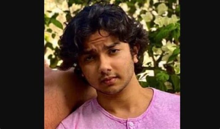 Nirvaan Khan Height, Weight, Age, Girlfriend, Biography, Family, Facts