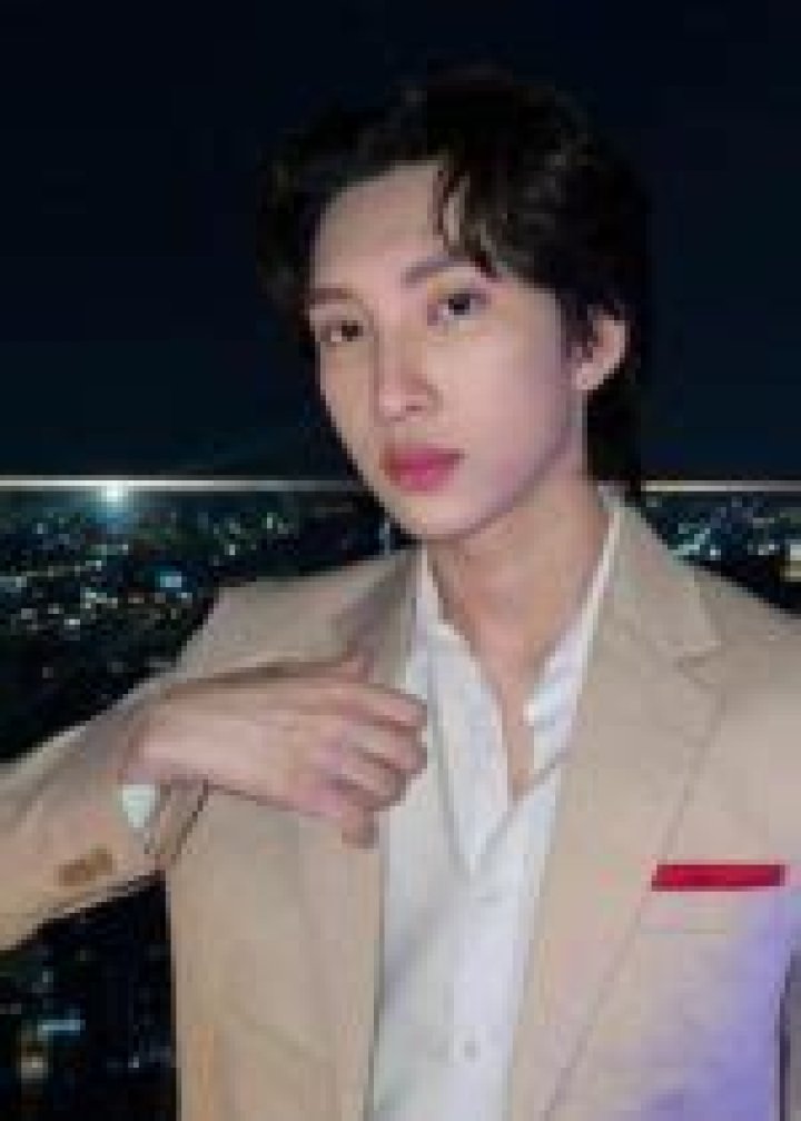 Nuttarat Tanwai Height, Weight, Age, Girlfriend, Facts, Biography