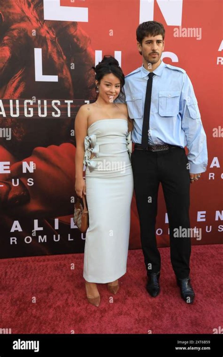 Othrsyde Height, Weight, Age, Girlfriend, Family