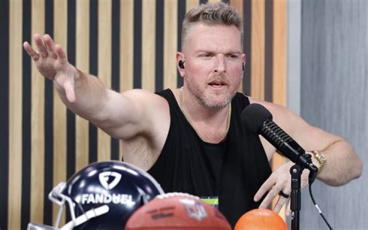 Pat McAfee Height, Weight, Family, Facts, Spouse, Education, Biography